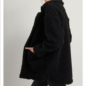 Garage Sherpa jet black oversized